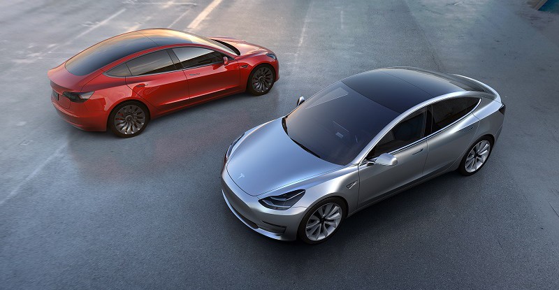 Riesenerfolg: Elektroauto Tesla Model 3 vorgestellt